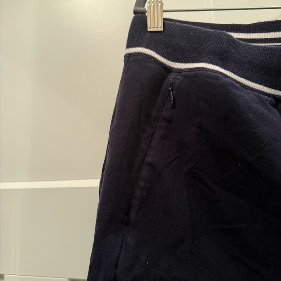 Talbots Navy Mini Skirt w/ Pockets - Picture 3 of 4